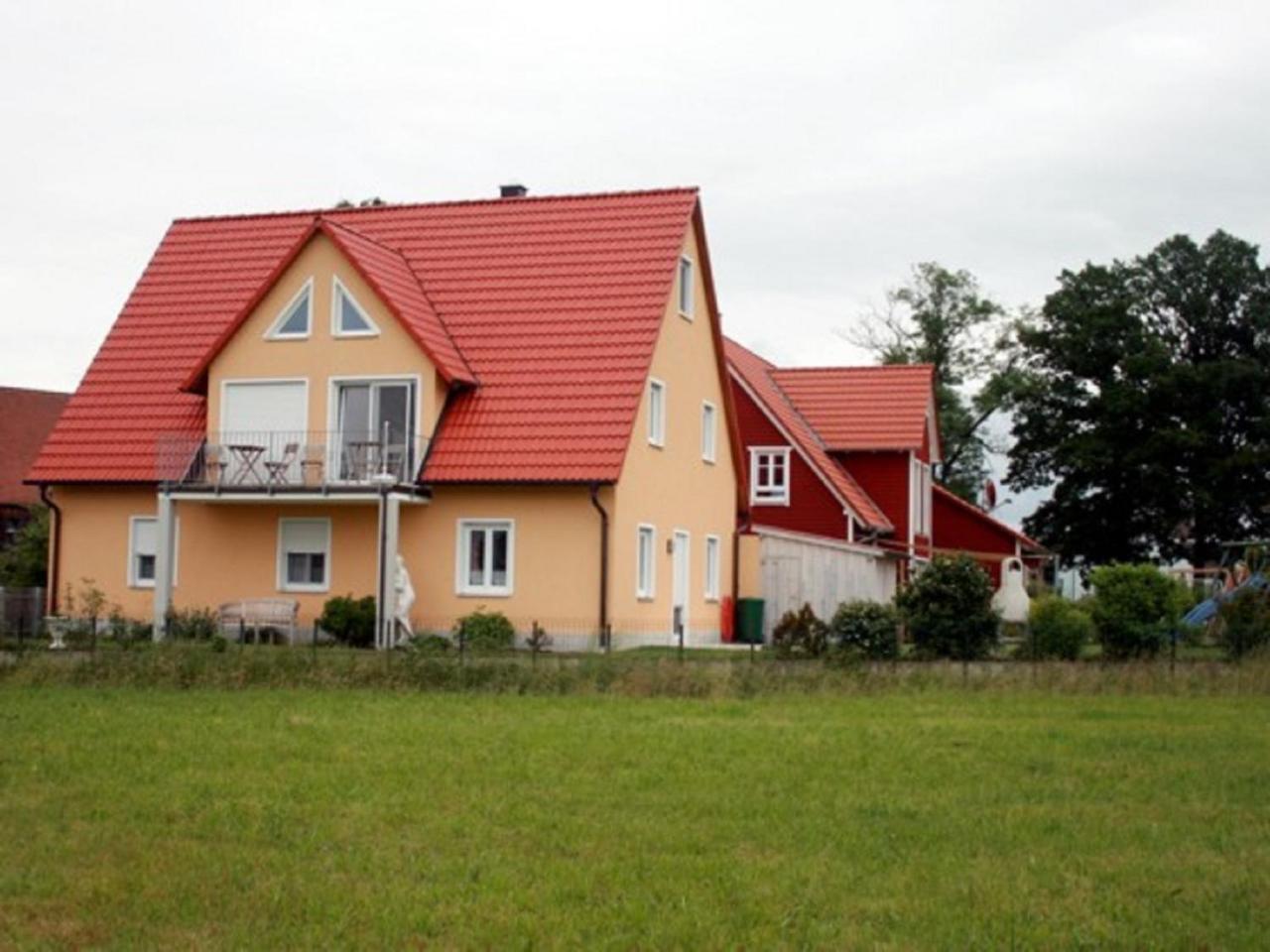 Ferienwohnungen Schlossblick Muhr am See Exterior photo